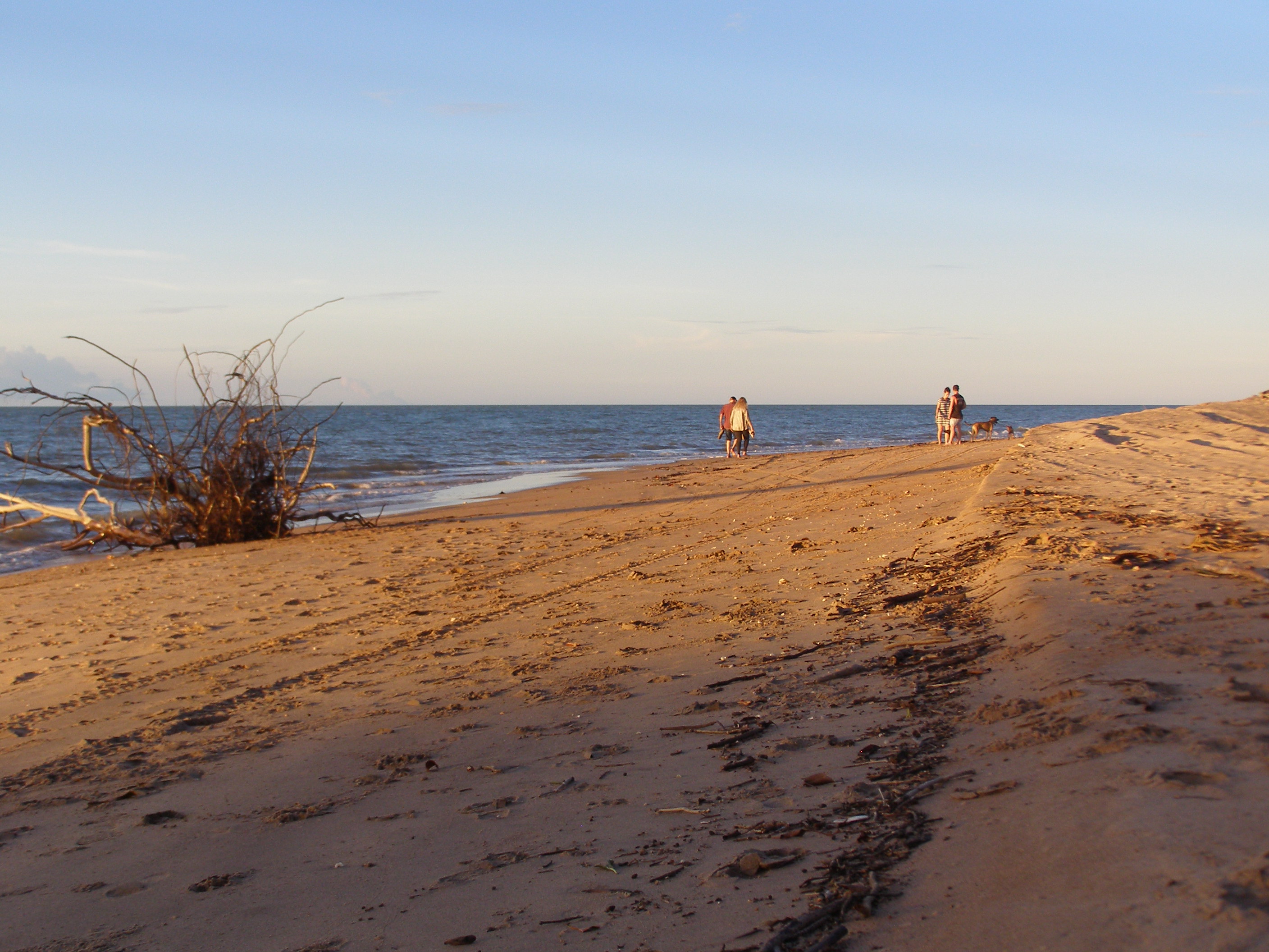 Wagait Beach Holiday Houses, beachfront